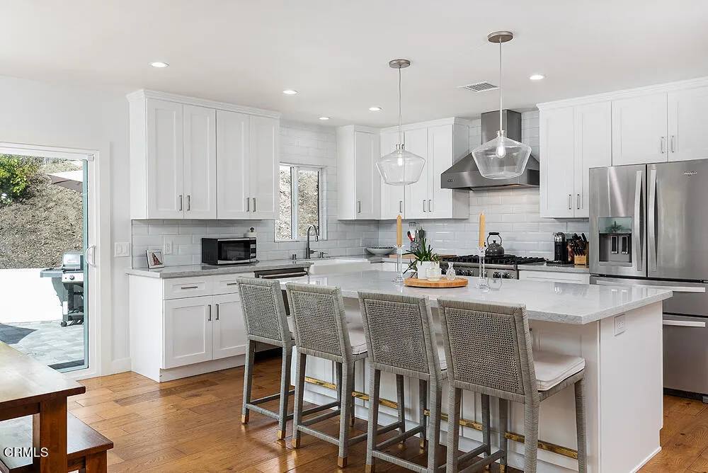 5447 Rock Castle Drive, La Canada Flintridge, California 91011 home-pic-11